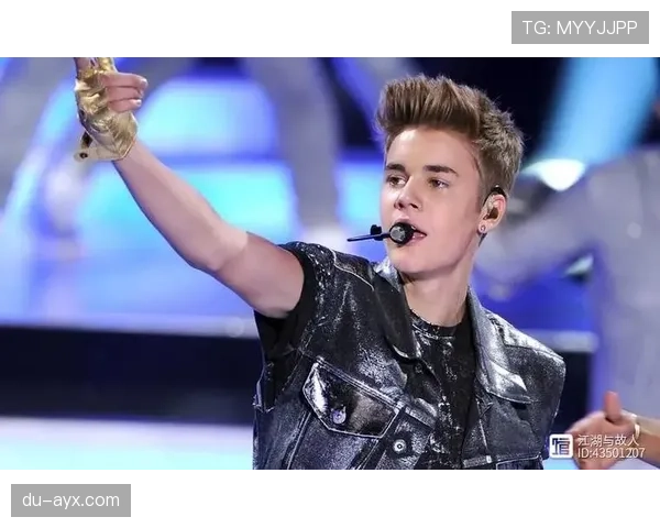 贾斯汀闪耀英超，新星崛起助球队稳步迈向冠军争夺