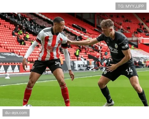 诺维奇球迷表达不满，呼吁球队加强阵容并调整战术
