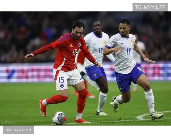 弗莱肯神勇扑救助球队取胜，状态回暖迎关键胜利